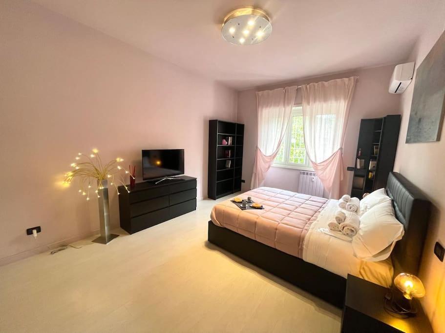 Cipro Pink House Apartment Rom