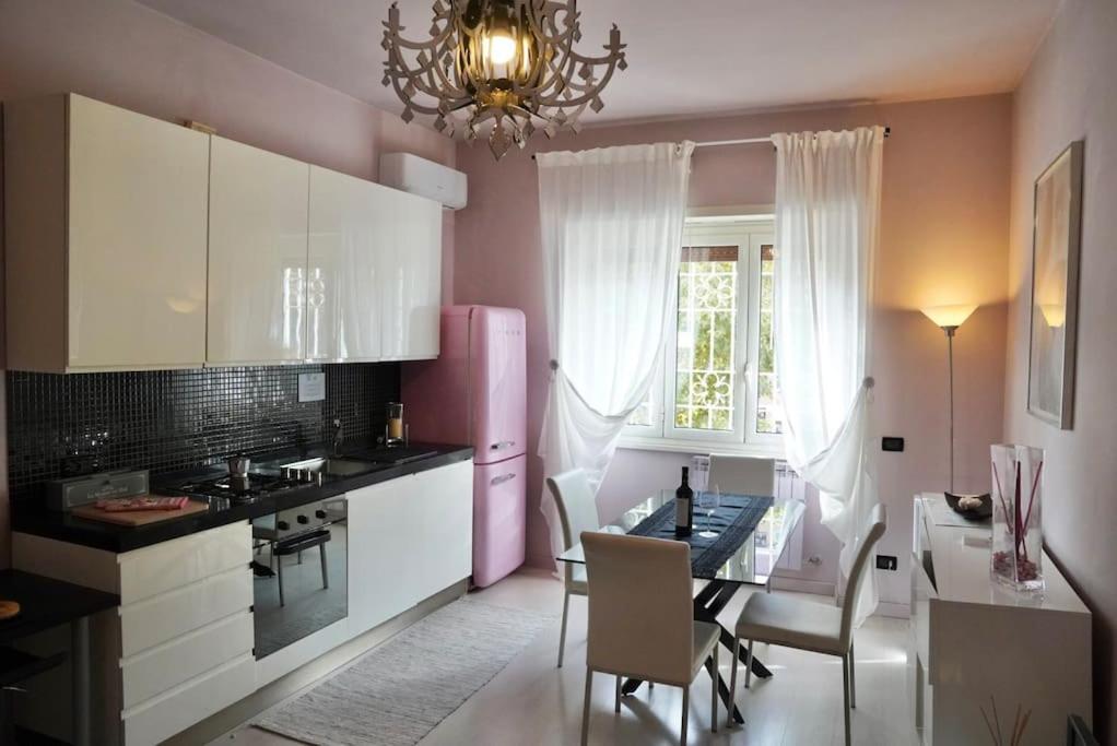 Cipro Pink House Apartment Rom