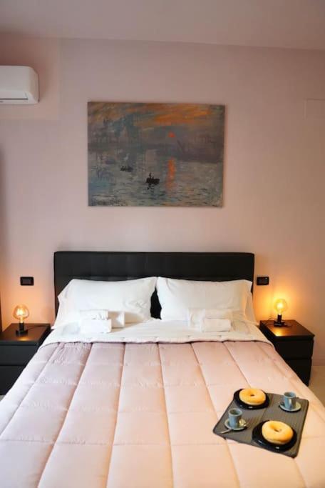 Apartment Cipro Pink House Rom